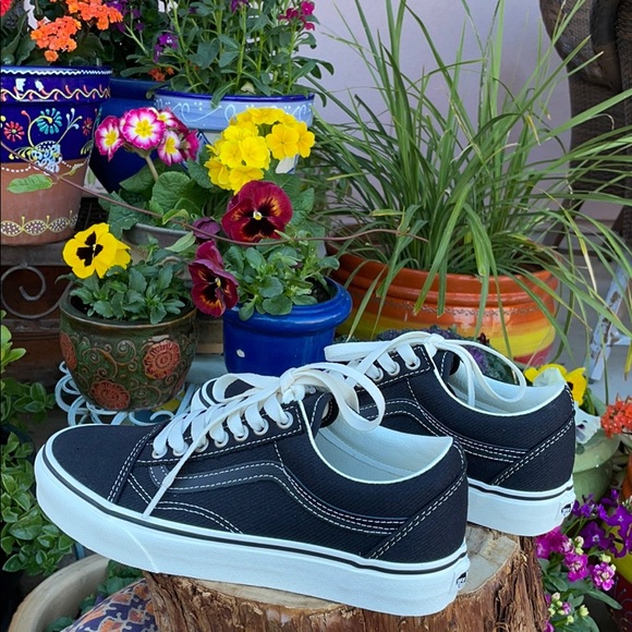 NIB Black Old Skool Vans Sz 8 - Picture 5 of 16